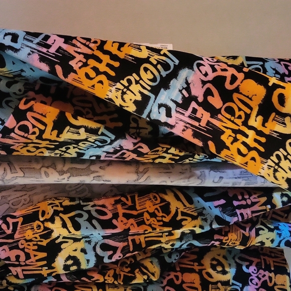 Pop Art Blazer rainbow graffiti on a super this super fun yet chic blazer - Picture 2 of 3